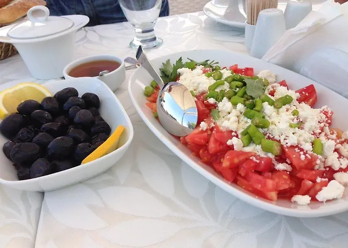 Coezel Sare 호텔 Guzelcamlı